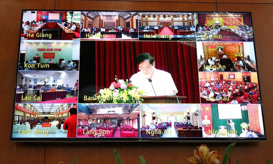 Hội nghị trực tuyến toàn quốc nghiên cứu, học tập, quán triệt Nghị quyết Đại hội XIII của Đảng cho lãnh đạo các cơ quan báo chí, xuất bản. Ảnh: TA/tuyengiao.vn