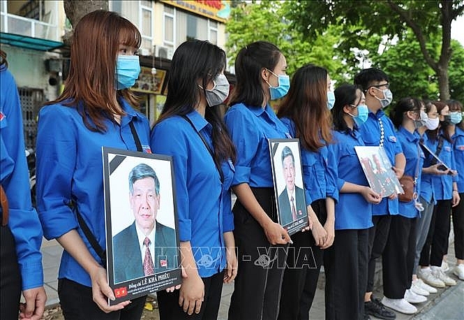 0422 nguyen tong bi thu le kha phieu