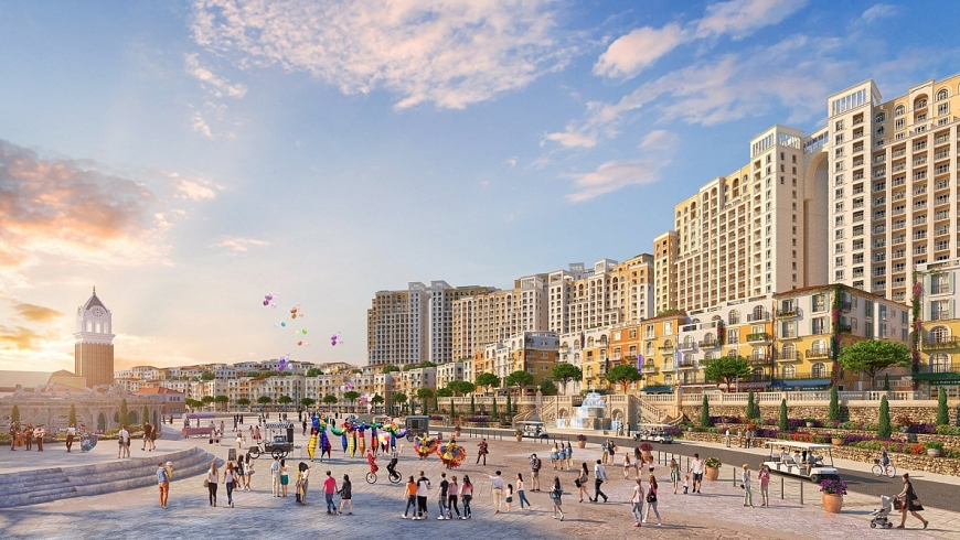 Đặc biệt, thời điểm bàn giao shophouse The Center sẽ vào quý III năm 2022 - đúng “điểm rơi vàng” hoàn thiện hệ sinh thái tiện ích quy mô gần 40ha Sun Group kiến tạo tại Thị trấn Địa Trung Hải. Do vậy, phân khu The Center sẽ hưởng lợi trực tiếp từ sự bùng nổ du lịch Phú Quốc khi toàn bộ các tiện ích hoàn thiện vận hành ổn định và lượng khách quốc tế có thể trở lại.