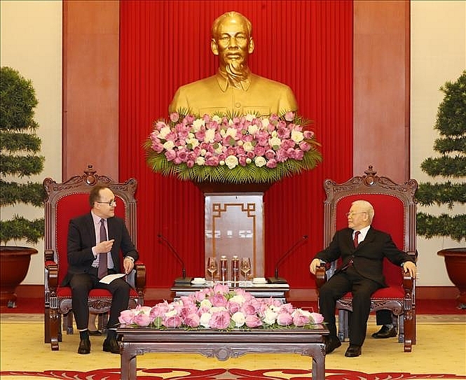 Tổng Bí thư Nguyễn Phú Trọng tiếp Đại sứ Liên bang Nga Gennady Bezdetko. Ảnh: Trí Dũng/TTXVN