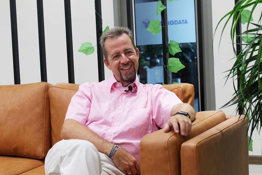 “Tôi tin tưởng vào những đơn vị tiên phong như GeneStory trong việc đưa dược lý di truyền ứng dụng rộng rãi tại Việt Nam” - GS. Patrinos nhận định