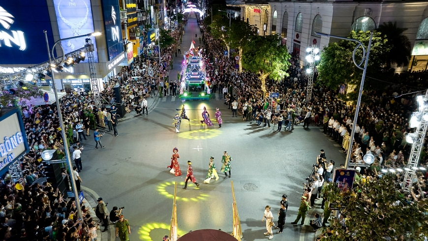 “Bản đồ Carnival” định vị chương mới cho du lịch Hà Nam