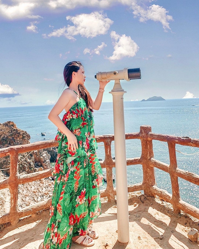 Ảnh 5: Thu trọn biển cả mênh mang vào tầm mắt. Ảnh: haphuong13197 1906 ynh 5
