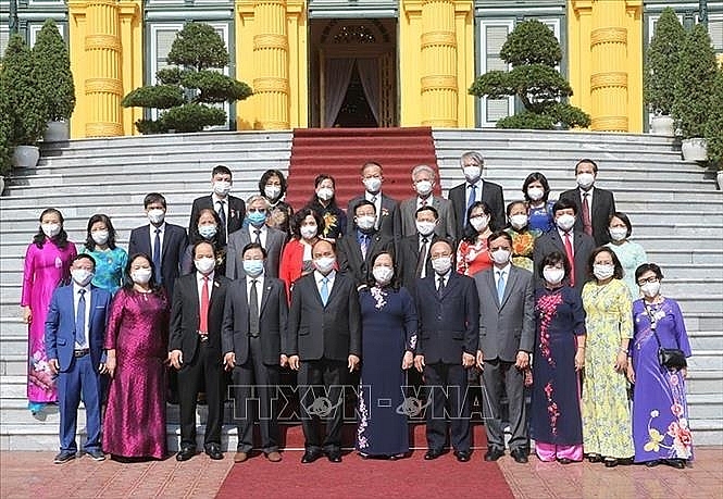 Chủ tịch nước Nguyễn Xuân Phúc với Đoàn đại biểu Hội Người cao tuổi Việt Nam. Ảnh: Lâm Khánh/TTXVN