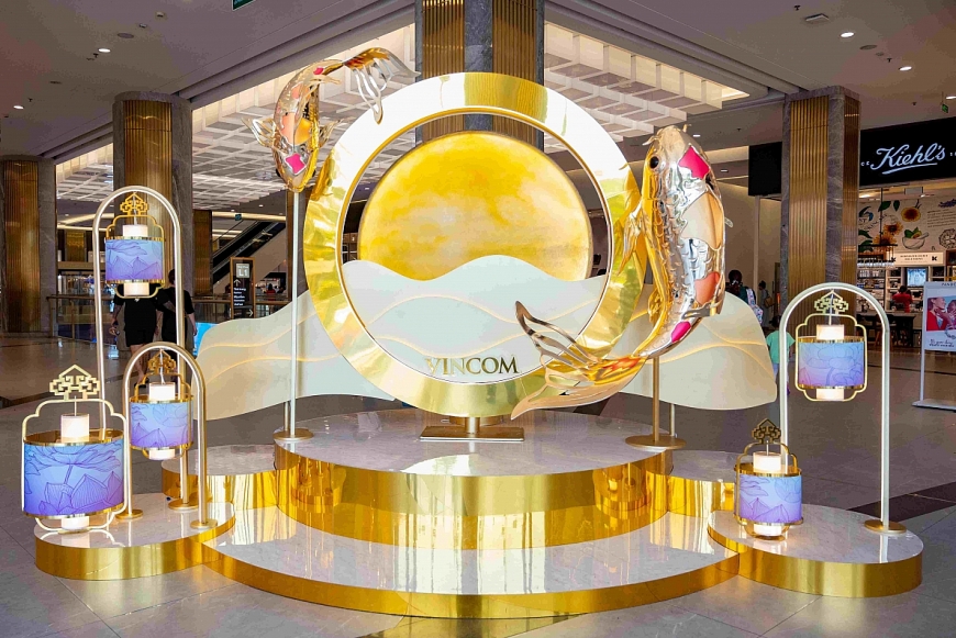 Vui lễ hết mình, Trung thu linh đình tại “vũ trụ đa sắc màu” Vincom