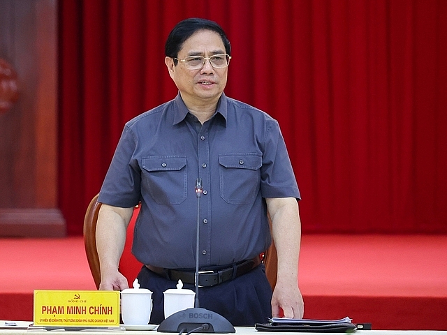 Thủ tướng lưu ý trong quy hoạch, Yên Bái cần dành những vị trí đẹp nhất, tốt nhất cho sản xuất, kinh doanh, thu hút đầu tư, tạo việc làm cho người dân - Ảnh: VGP/Nhật Bắc