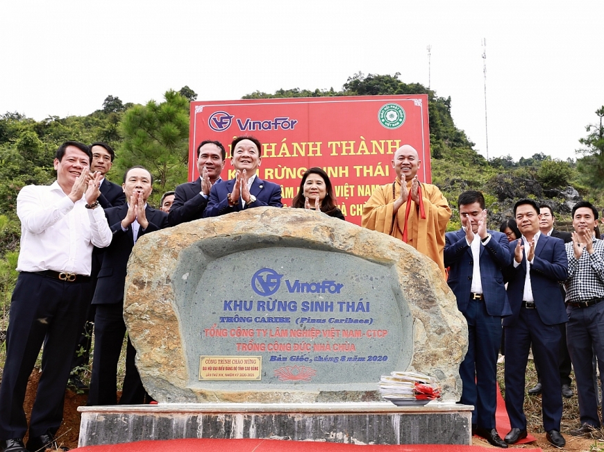 “Khu rừng sinh thái Bản Giốc” do Vinafor đầu tư và trực tiếp trồng chính thức được khánh thành.