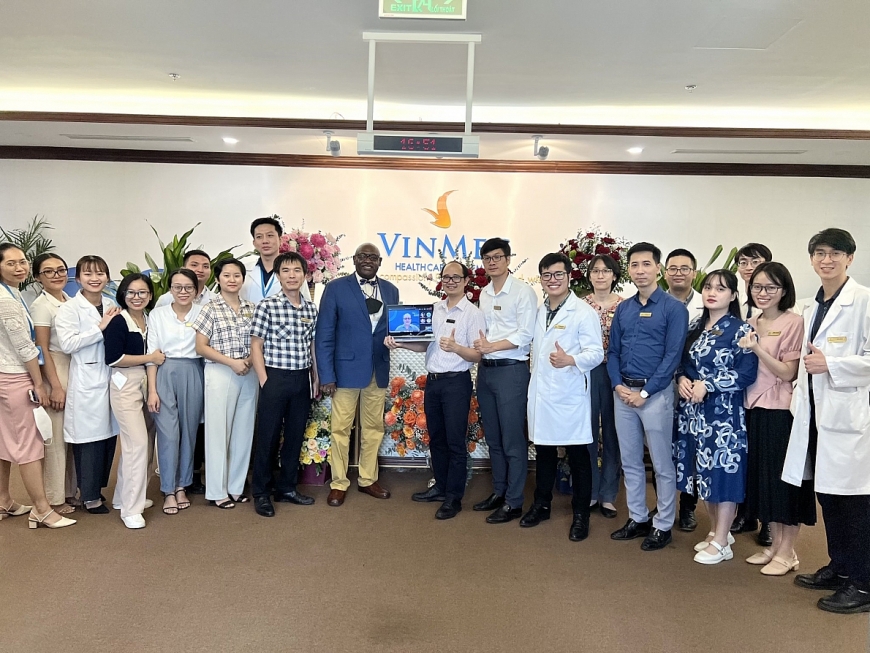 Ngân hàng Mô Vinmec đã hoàn tất quá trình thẩm định, thành công chinh phục chứng nhận AABB cho cả 2 lĩnh vực: các hoạt động về máu cuống rốn (cord blood activities) và các hoạt động về mô dây rốn (somatic cell/cord tissue)