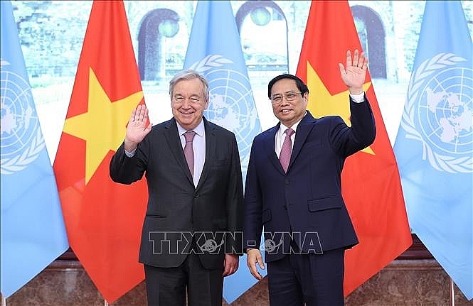 Thủ tướng Phạm Minh Chính tiếp Tổng Thư ký Liên hợp quốc António Guterres. Ảnh: Dương Giang/TTXVN