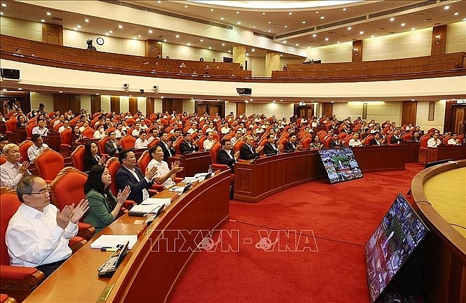 Các đồng chí lãnh đạo Đảng, Nhà nước và đại biểu dự Hội nghị. Ảnh: Trí Dũng/TTXVN