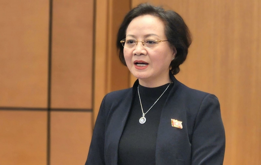 Bộ trưởng Bộ Nội vụ Phạm Thị Thanh Trà, đại biểu Quốc hội tỉnh Yên Bái phát biểu thảo luận ở tổ ngày 22/10.