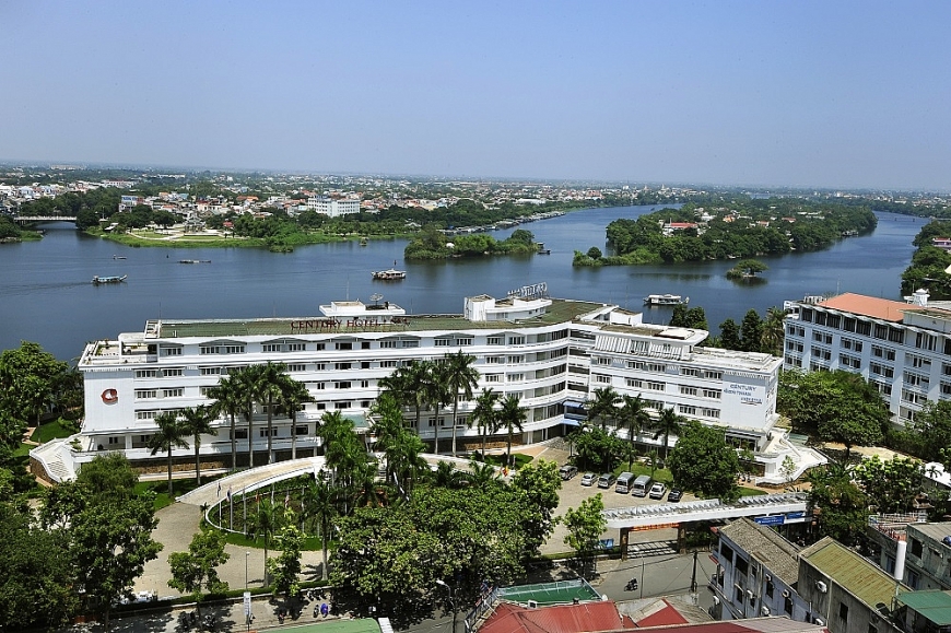Khách sạn Century Riverside Huế nhận giải thưởng “Khách sạn Phục vụ MICE hàng đầu năm 2019”