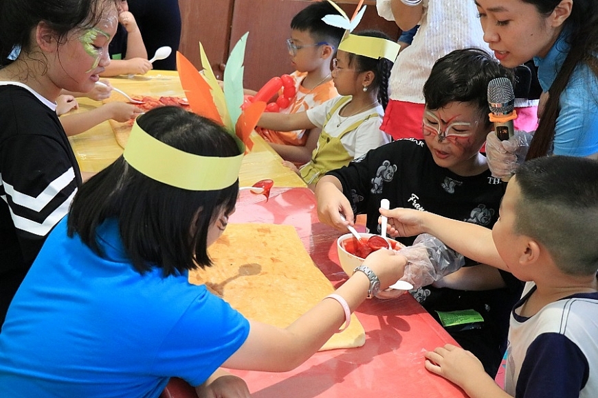 Cam Ranh Riviera có nhiều hoạt động vui chơi, trải nghiệm cho trẻ vui vẻ, thú vị.