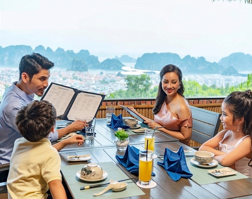 FLC Hotels & Resorts “gây sốt” với ưu đãi quy mô lớn trong mùa lễ hội cuối năm