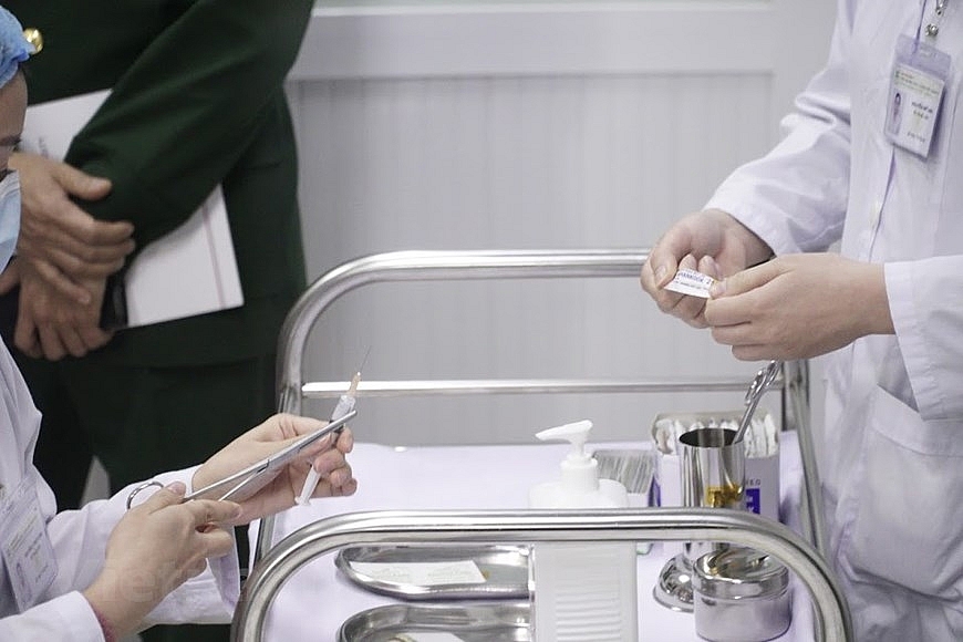 Mũi vắcxin ngừa COVID-19 của Việt Nam với tên gọi Nano Covax trên người tình nguyện ở giai đoạn 1. (Ảnh: Hiếu Hoàng/Vietnam+)