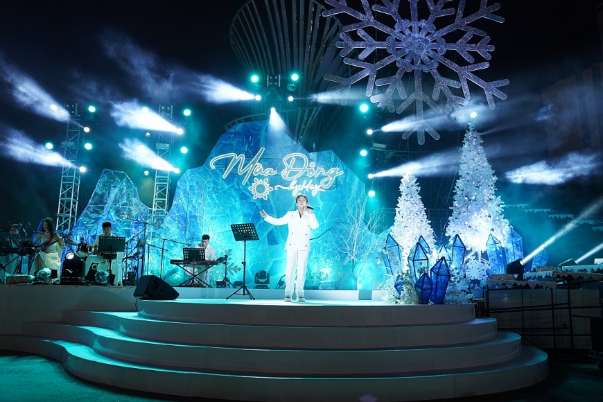 Trung Quân Idol chọn ca khúc làm nên tên tuổi của mình - Dấu mưa để mở màn cho show ca nhạc Mùa Đông by Mey#2.