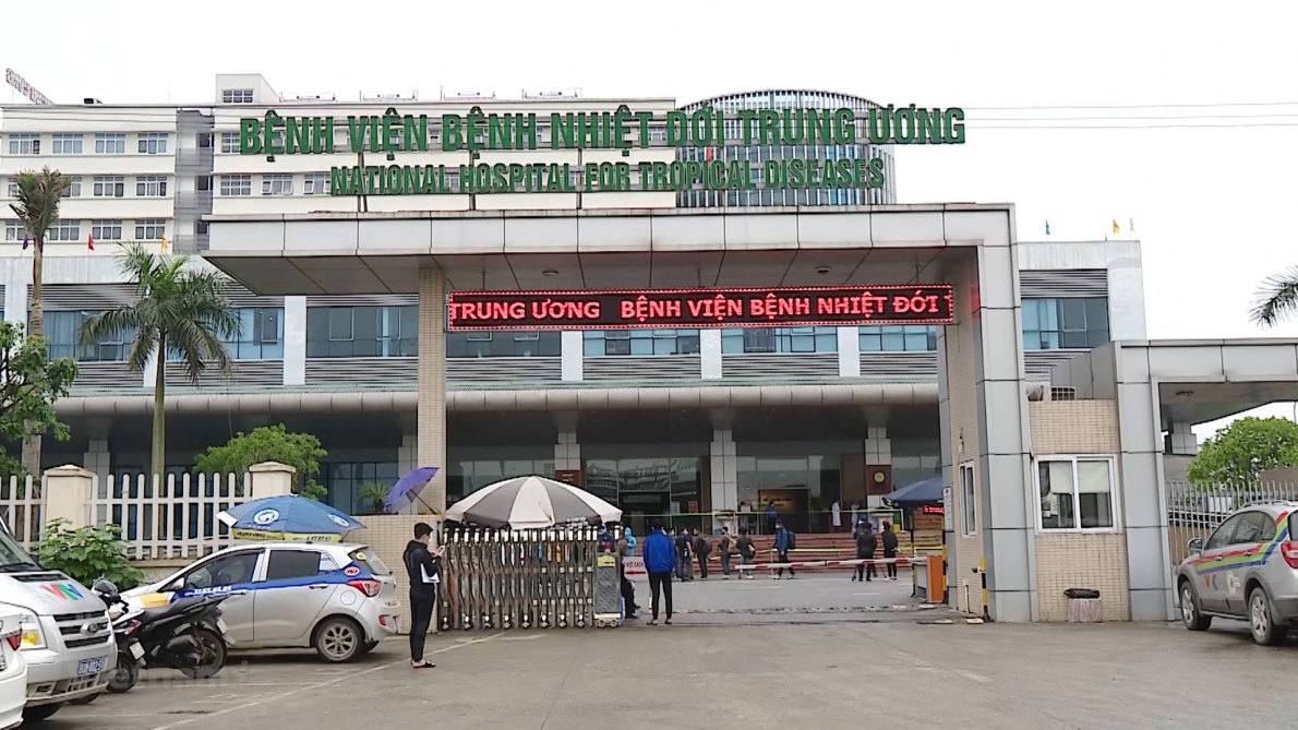 Bộ Y tế cách ly Bệnh viện Bệnh Nhiệt đới Trung ương cơ sở Kim Chung vì có bác sĩ mắc COVID-19