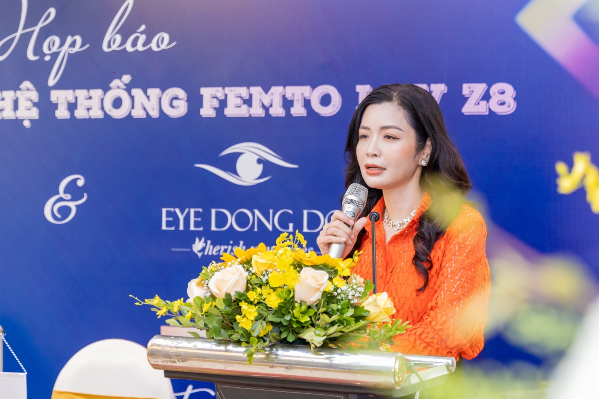 Bệnh viện Đông Đô: Ứng dụng công nghệ cao “tìm lại sự tự do cho đôi mắt”