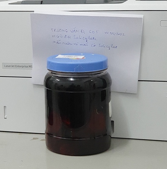 Bị ngộ độc do uống rượu ngâm rễ cây rừng để chữa bệnh xương khớp