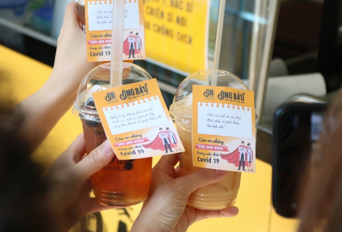 Cà phê Ông Bầu tiếp thêm năng lượng cho các y bác sĩ trong cuộc chiến chống dịch đầy cam go