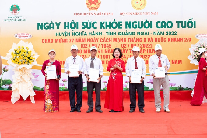 Ngày hội Sức khỏe NCT huyện Nghĩa Hành Quảng Ngãi: Chung tay chăm sóc sức khỏe và hạnh phúc của người cao tuổi
