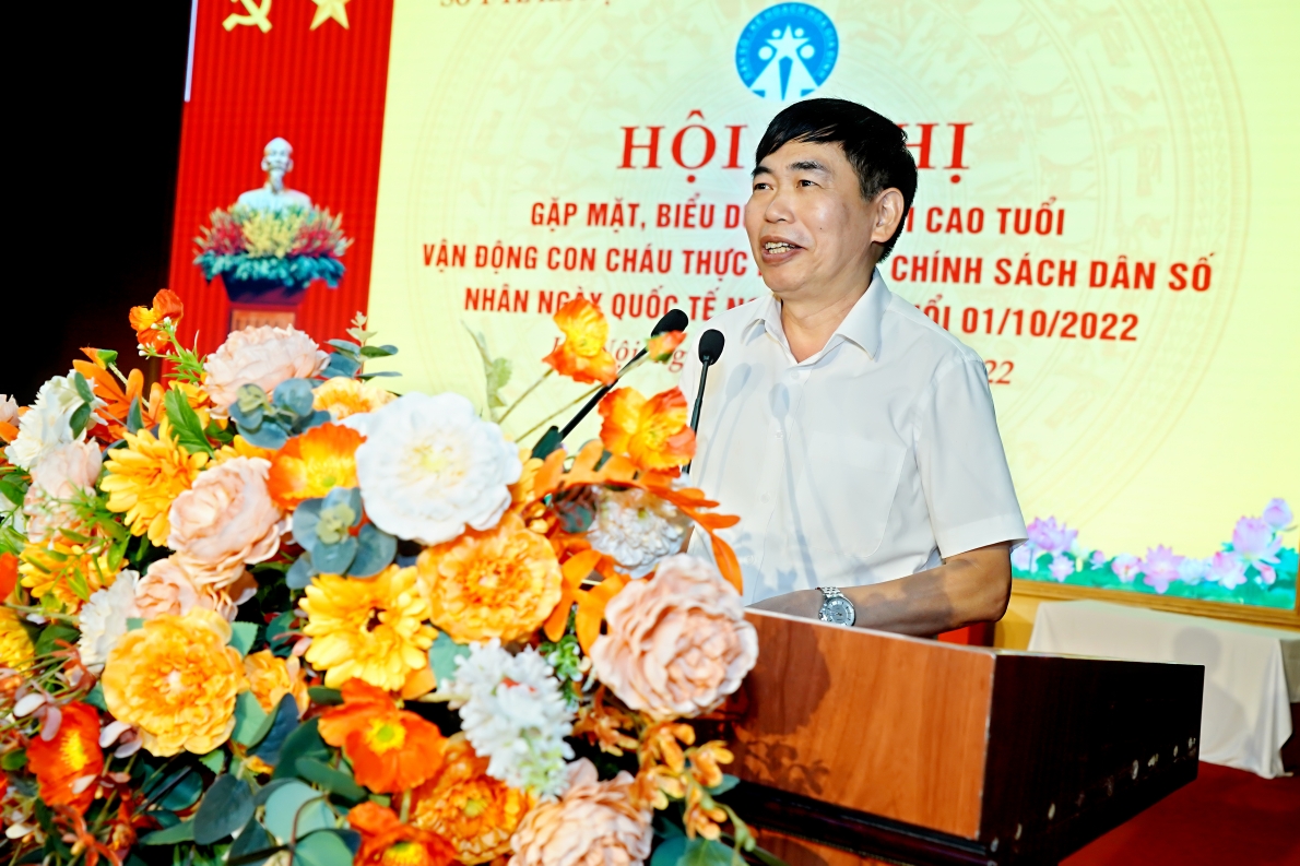 Nhân ngày Quốc tế Người cao tuổi 1/10: Hà Nội biểu dương  người cao tuổi vận động con cháu thực hiện tốt chính sách dân số  và làm kinh tế giỏi