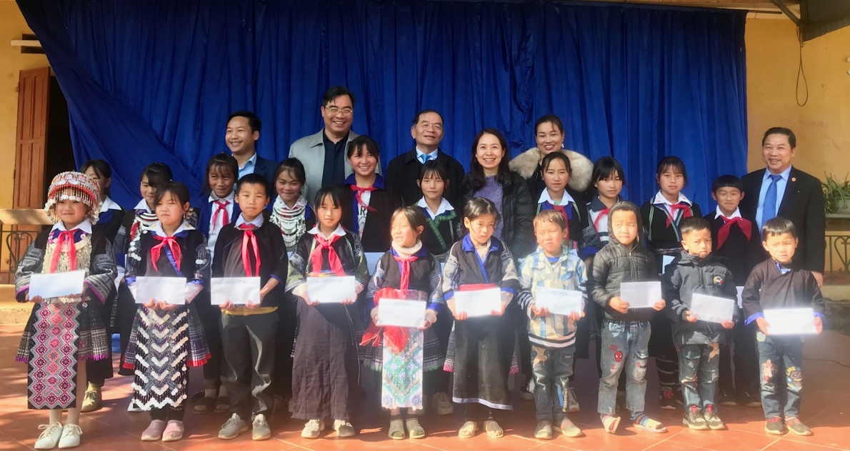 Đại biểu Quốc hội Lưu Bình Nhưỡng: Mang hơi ấm lên Dế Xu Phình