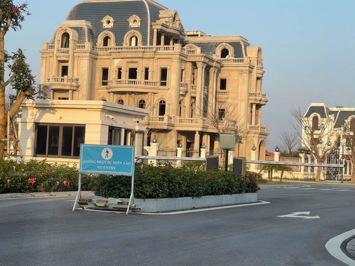 Thanh Hóa: Những biệt thự “lâu đài” có phá vỡ quy hoạch?