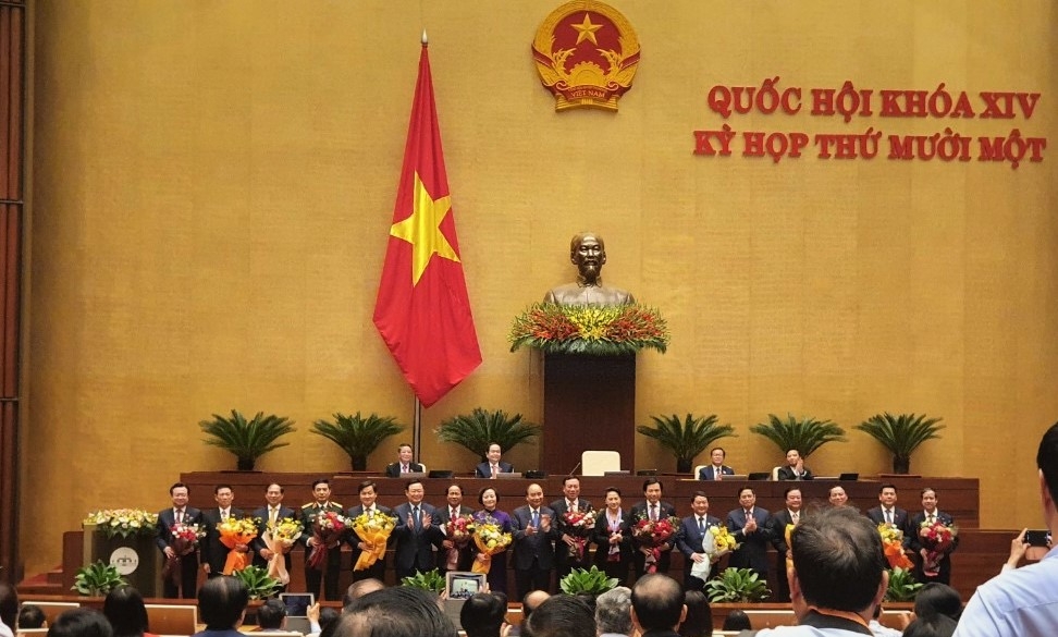 Quốc hội Thông qua Nghị quyết bầu 2 Phó Thủ tướng và 12 thành viên Chính phủ