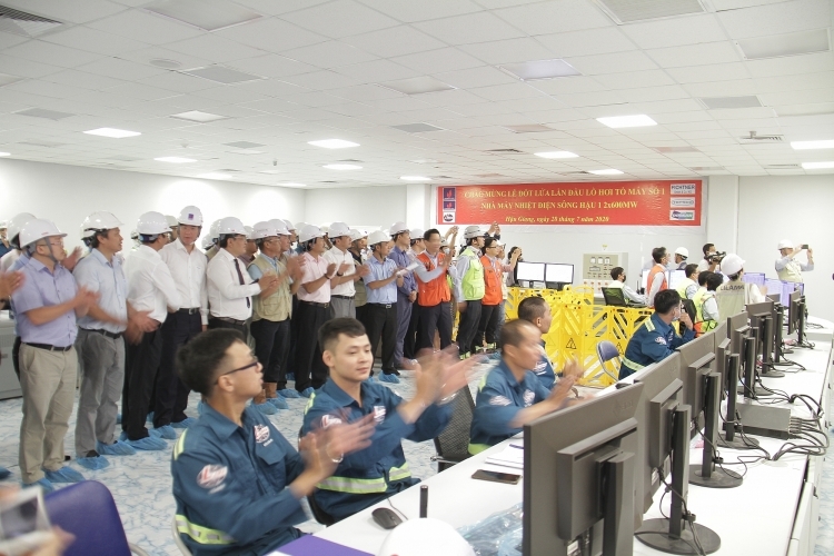 2041 bước sóng bài hát 1