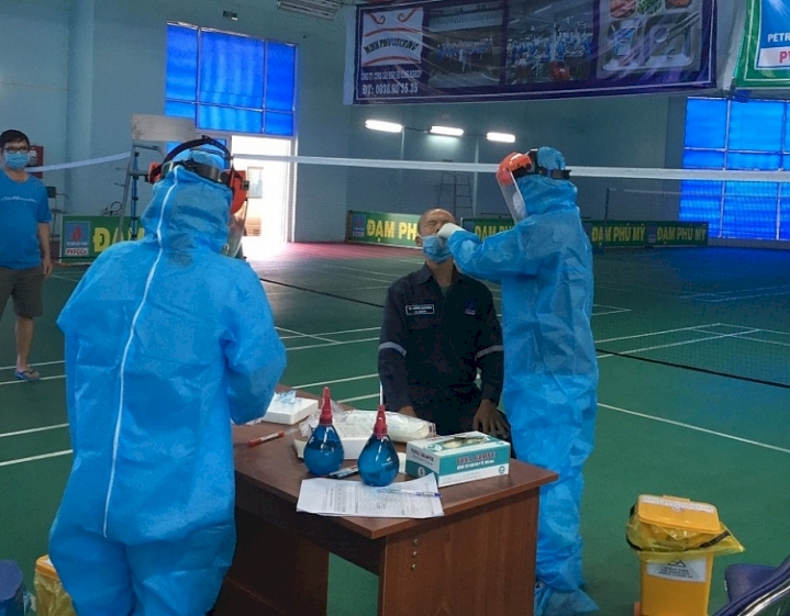 Petrovietnam: Ưu tiên Vắc–xin là số 1