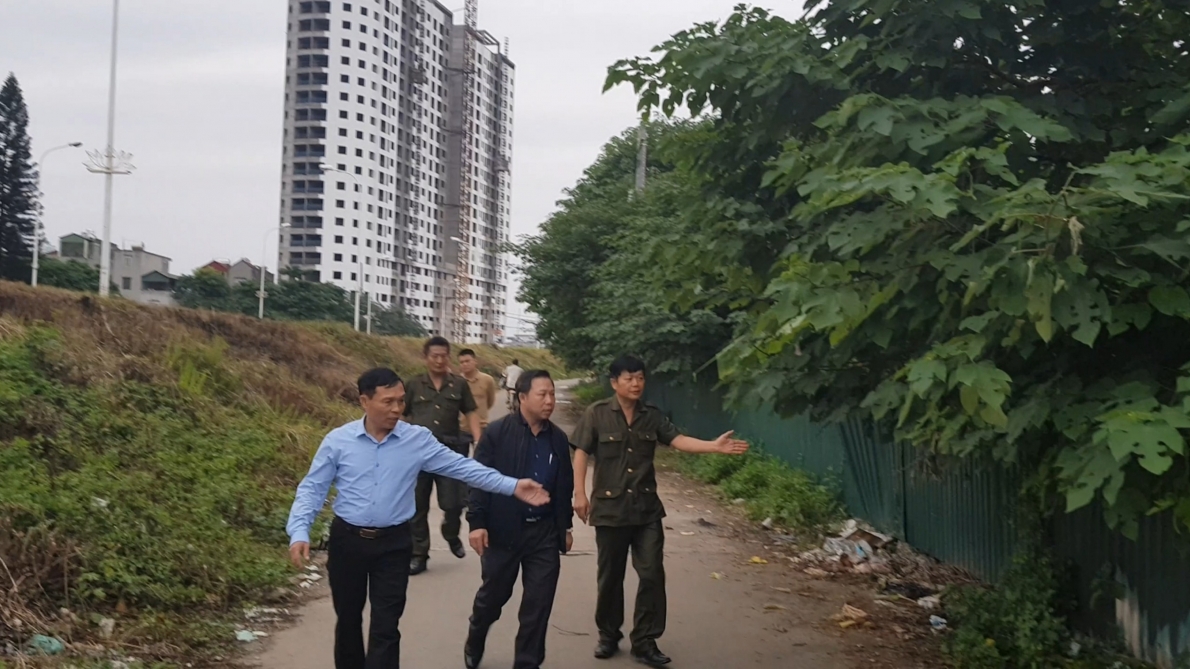 Vụ cưỡng chế nhà cửa hơn 20 hộ dân tại phường Phú Thượng, quận Tây Hồ: Đùn đẩy trách nhiệm, dân lãnh đủ?