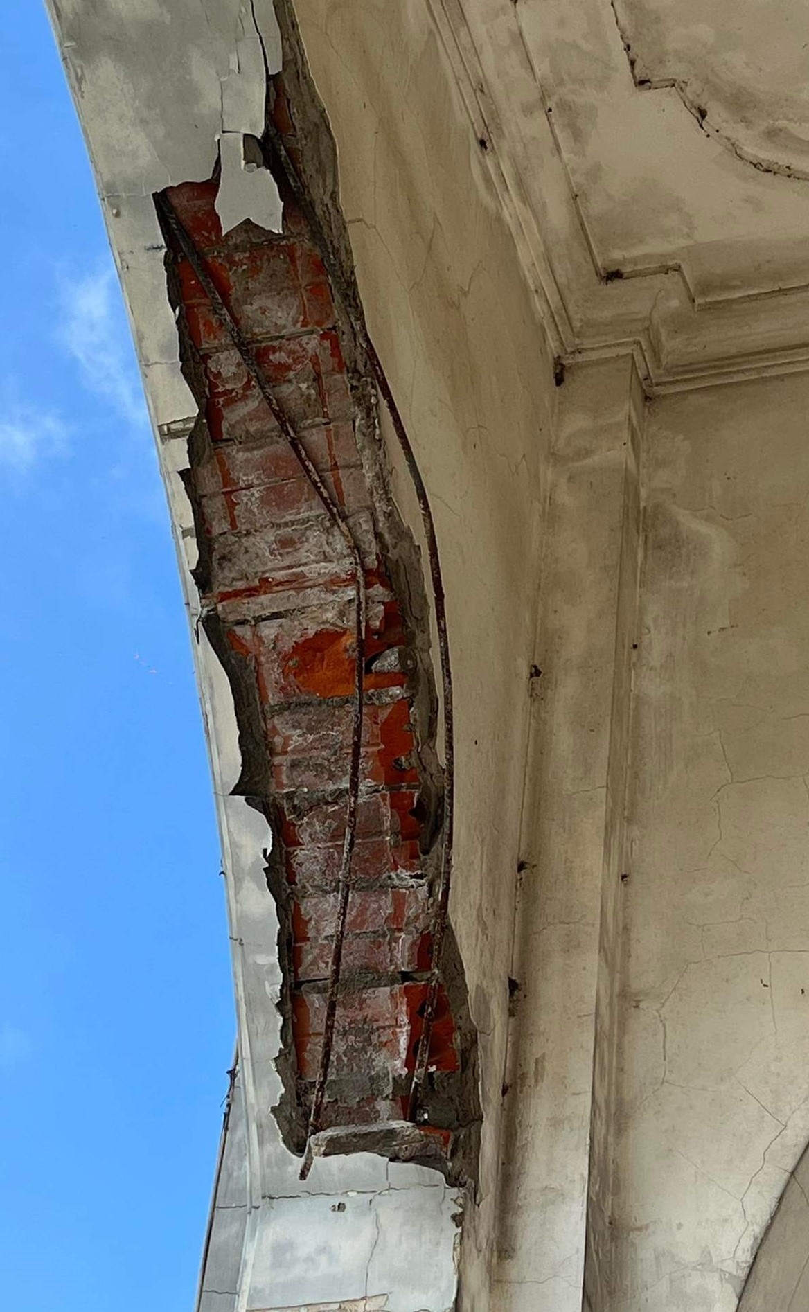 Xã Vạn Thái, huyện Ứng Hòa, TP Hà Nội:  Cần có biện pháp bảo vệ cổng làng Nội Xá