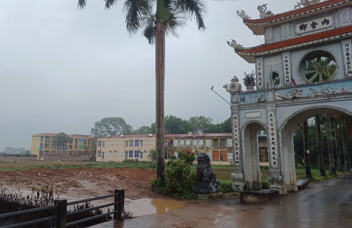 Xã Vạn Thái, huyện Ứng Hòa, TP Hà Nội:  Cần có biện pháp bảo vệ cổng làng Nội Xá