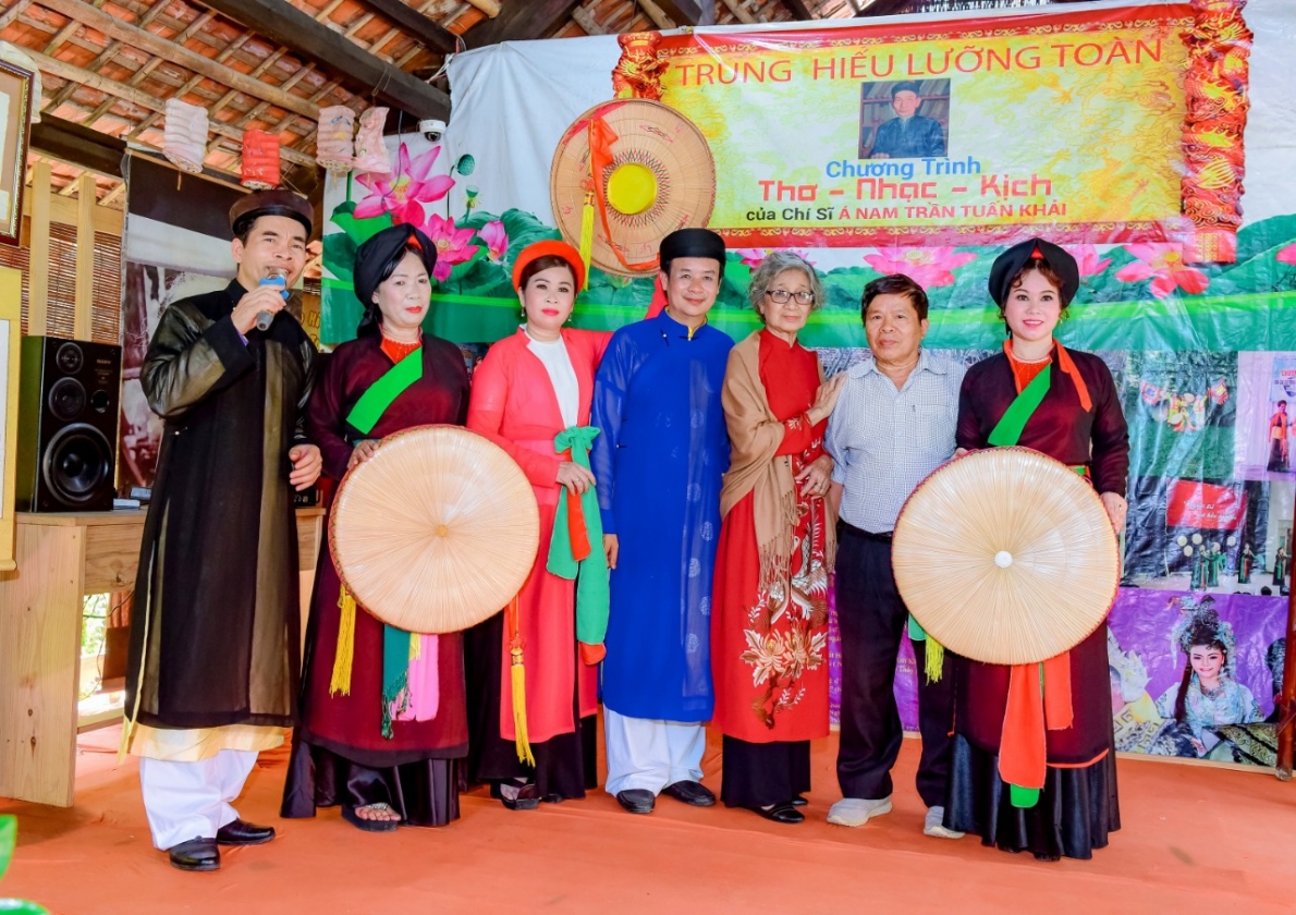 Long trọng tưởng nhớ Ngày mất thi sĩ Á Nam Trần Tuấn Khải