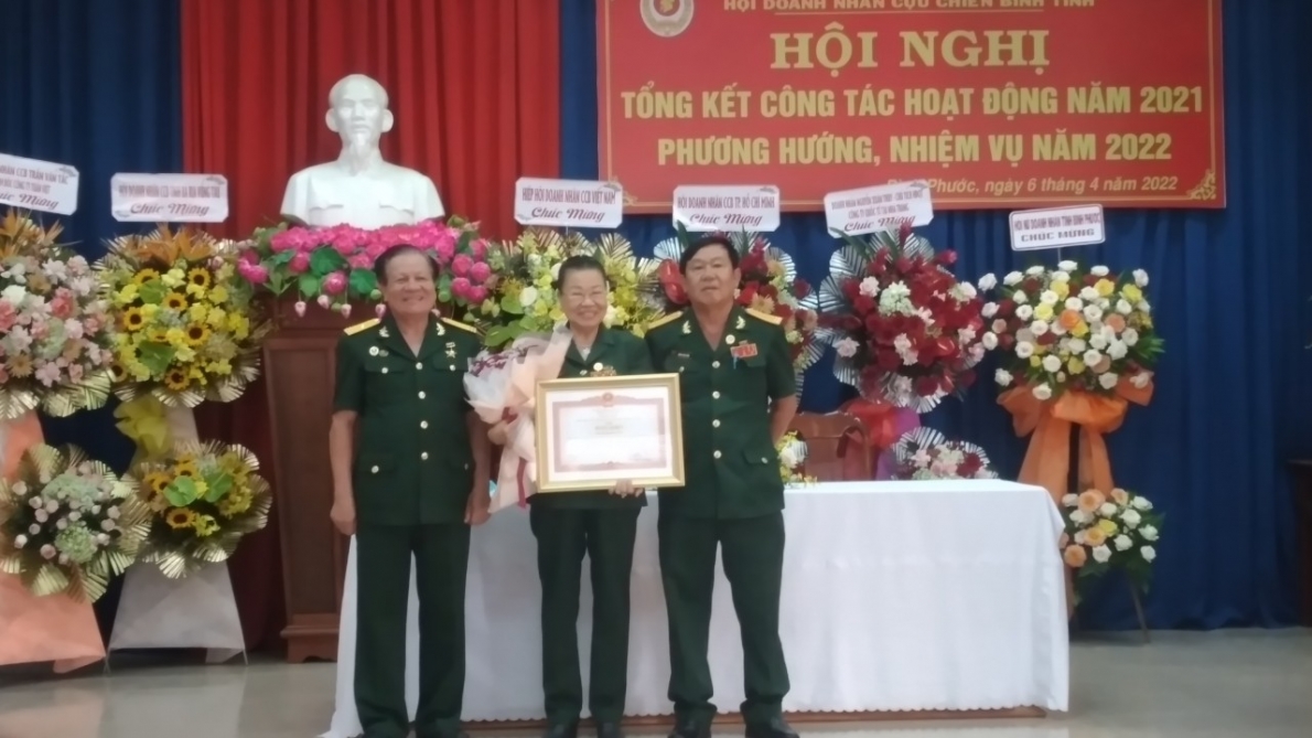 Doanh nhân cao tuổi Nguyễn Thị Hồng Tươi được tặng Huân chương Lao động hạng Ba