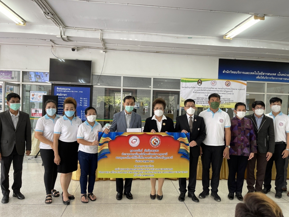 Hiệp hội Doanh nhân Thái – Việt hỗ trợ sinh viên Việt Nam bị ảnh hưởng Covid-19 tại Thái Lan