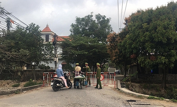 Lối vào khu vực nhà nữ bệnh nhân được quản lý chặt - Ảnh: Đài PT-TH Thủy Nguyên Lối vào khu vực nhà nữ bệnh nhân được quản lý chặt - Ảnh: Đài PT-TH Thủy Nguyên