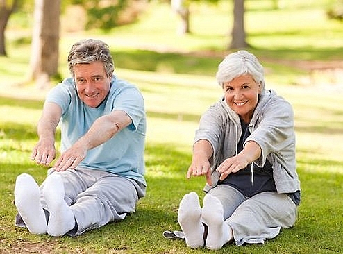 nhung cach tri tao bon don gian cho nguoi cao tuoi