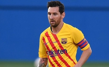 Messi trở thành tỷ phú bóng đá thứ 2 sau Ronaldo