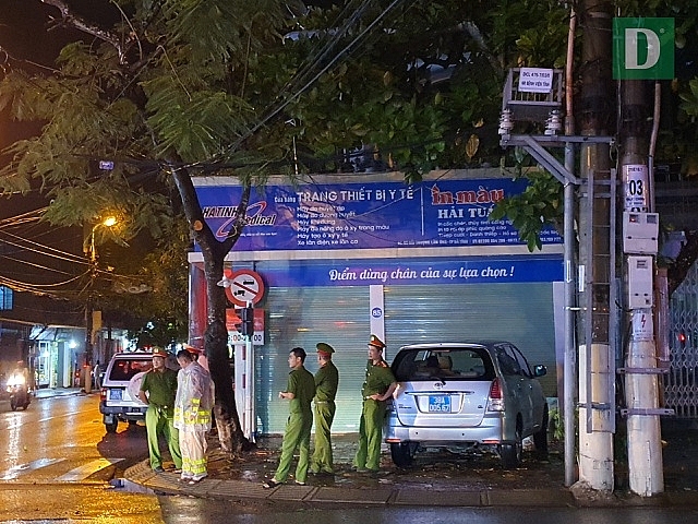 4428 nang gia thiet bi