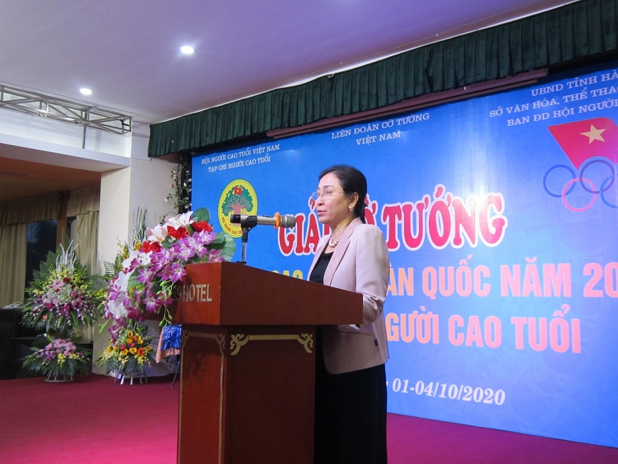 khai mac giai co tuong trung cao tuoi toan quoc 2020 cup tap chi nguoi cao tuoi