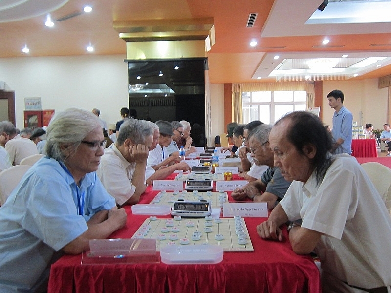 khai mac giai co tuong trung cao tuoi toan quoc 2020 cup tap chi nguoi cao tuoi