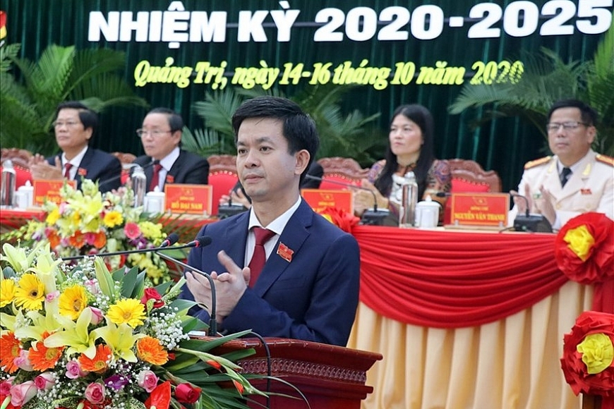 0157 bi thu tinh quang tri