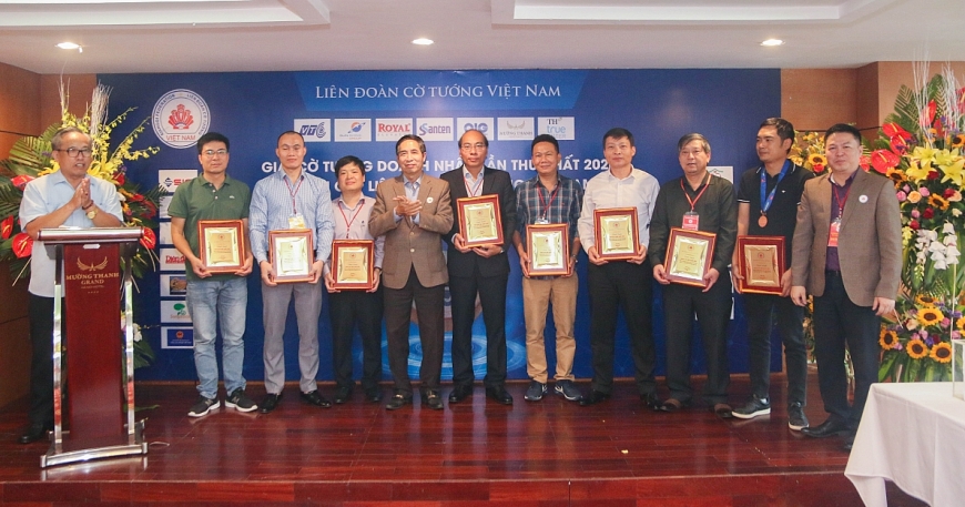 Bế mạc Giải Cờ tướng Doanh nhân lần thứ nhất 2020 tranh cúp Liên đoàn Cờ tướng Việt Nam