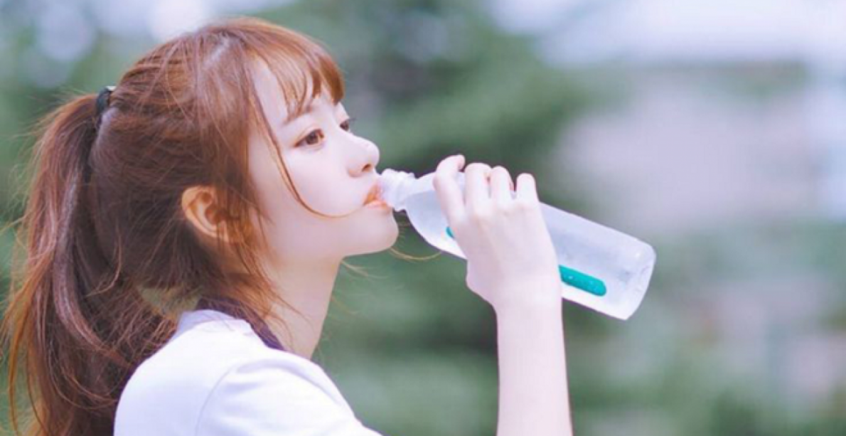 Lợi ích tuyệt vời khi uống nước vào buổi sáng khi ngủ dậy