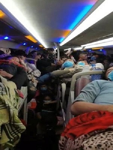 Kon Tum: Xử lý xe khách ‘nhồi nhét’ 92 người