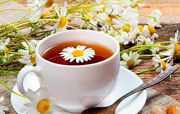 Lợi ích tuyệt vời của trà hoa cúc đối với sức khỏe