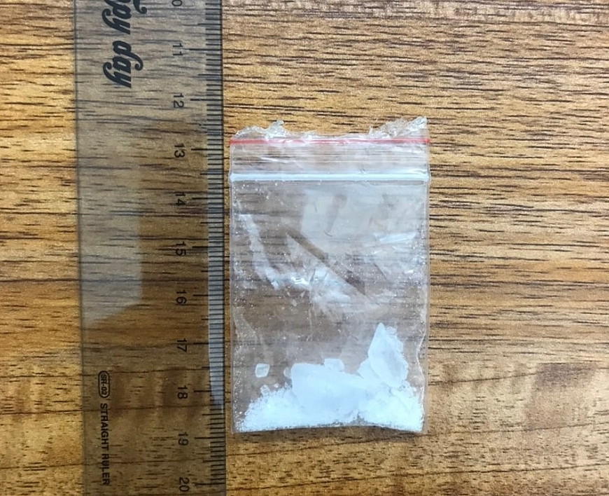 Tạm giữ hình sự lái xe khách tàng trữ trái phép chất ma túy