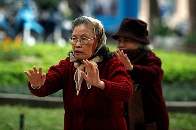 Những cách phòng bệnh xương khớp vào mùa lạnh